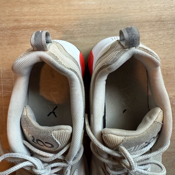 Nike Air 200 Cream Sneakers with Black and Red Accents - Picture 10 of 10